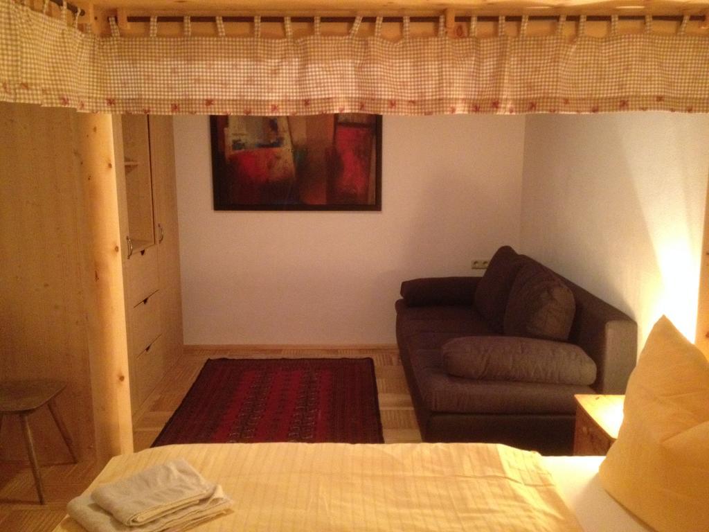 Alm-Apartments Heiligenblut Chambre photo
