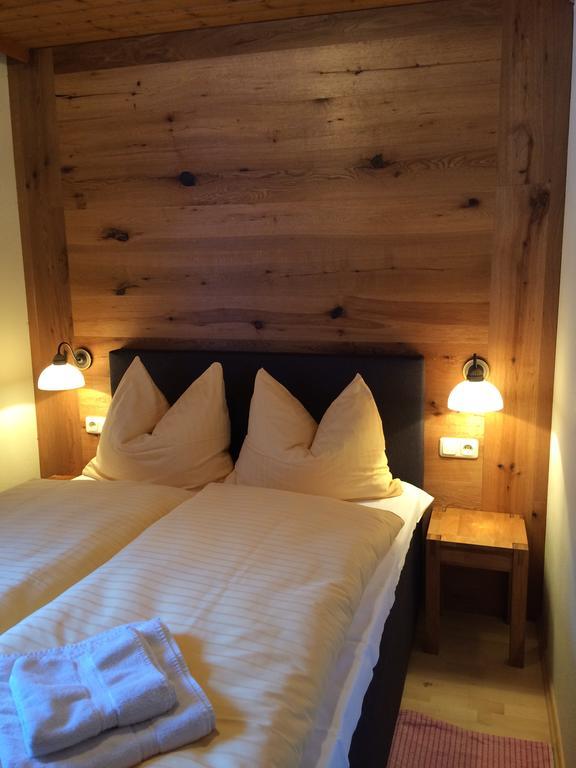Alm-Apartments Heiligenblut Chambre photo