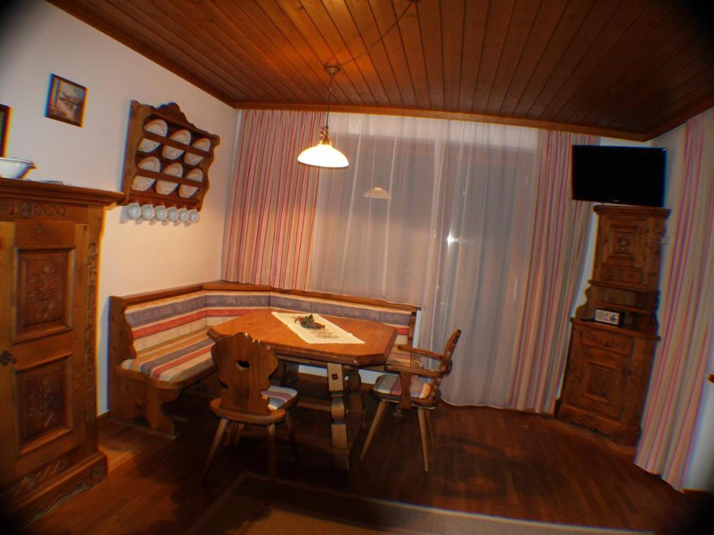 Alm-Apartments Heiligenblut Chambre photo